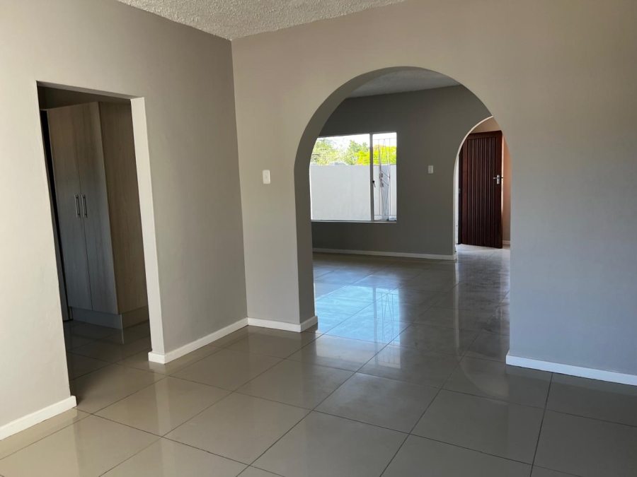 To Let 3 Bedroom Property for Rent in Beacon Bay Eastern Cape